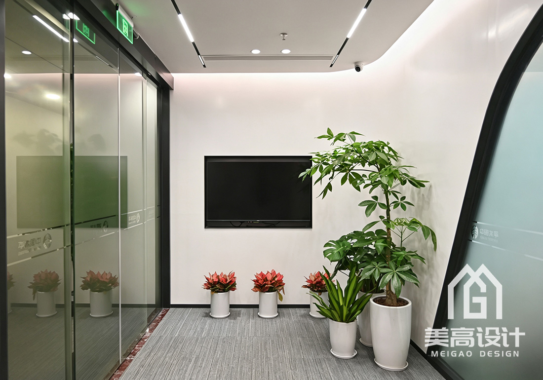 金融公司办公室装修实景图